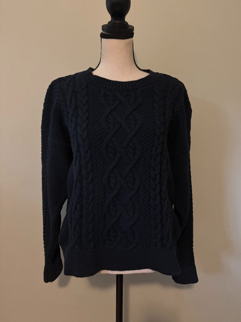 Abercrombie & Fitch Navy Cable Knit Crewneck Sweater M Like New